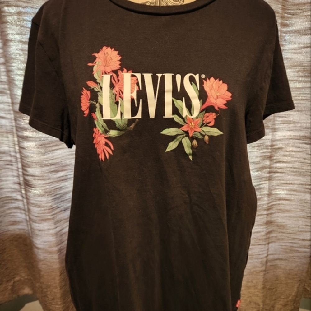 🖤 LEVI'S women's short sleeve t- shirt